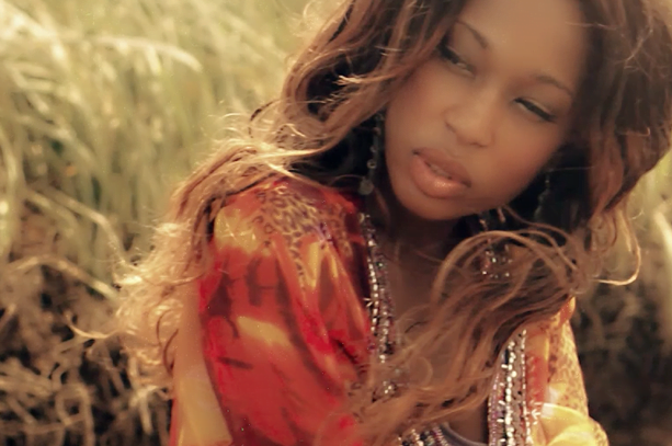 Video: Nenaya Jazmine – Summertime