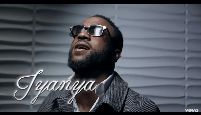Iyanya - Applaudise